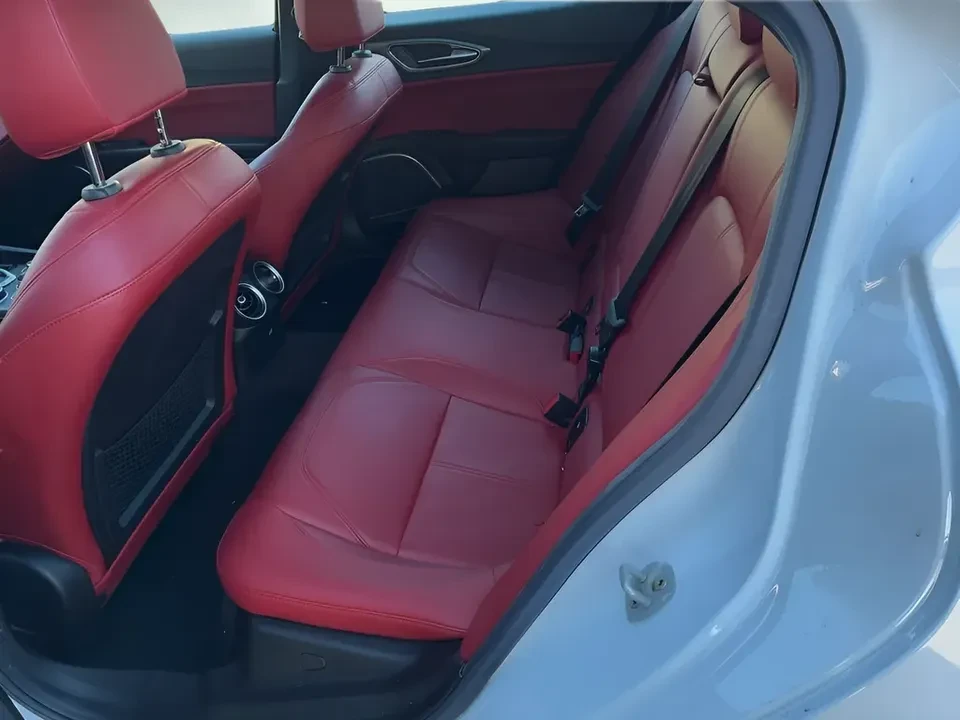 2020 Alfa Romeo Giulia - Image 11 of 11