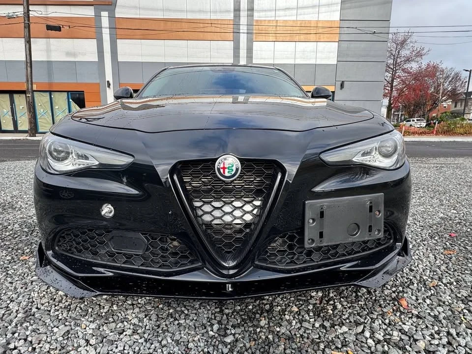 2020 Alfa Romeo Giulia - Image 2 of 17