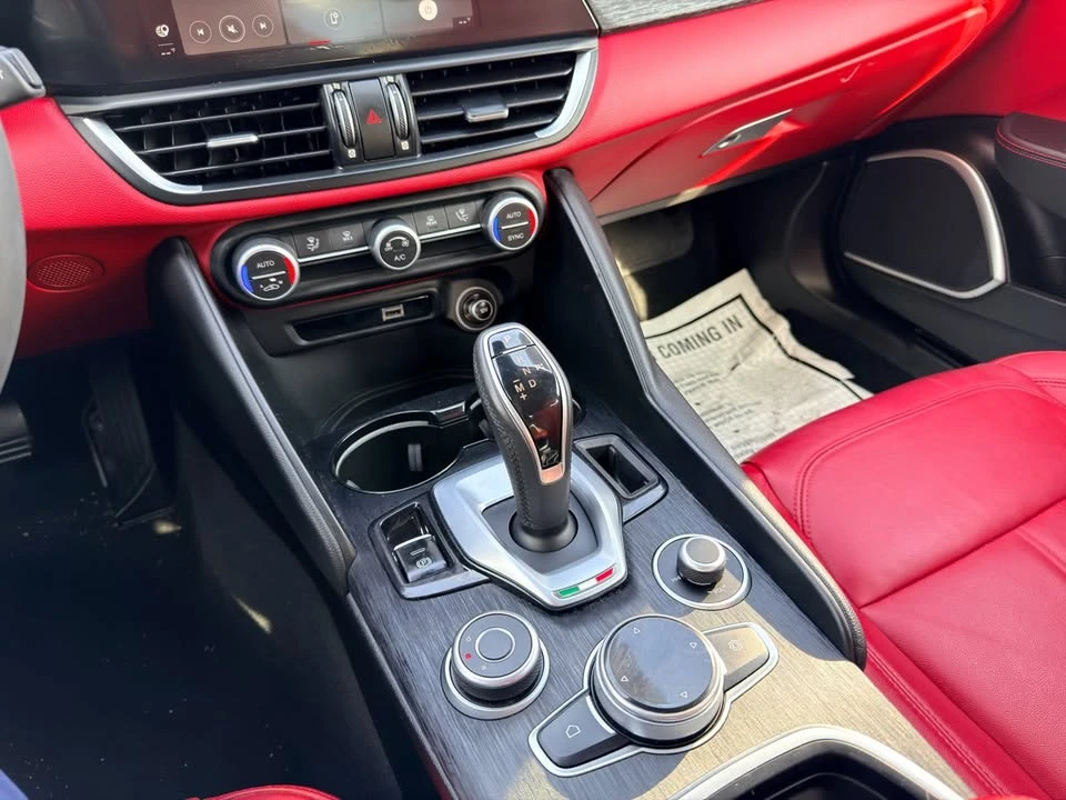2020 Alfa Romeo Giulia - Image 5 of 5
