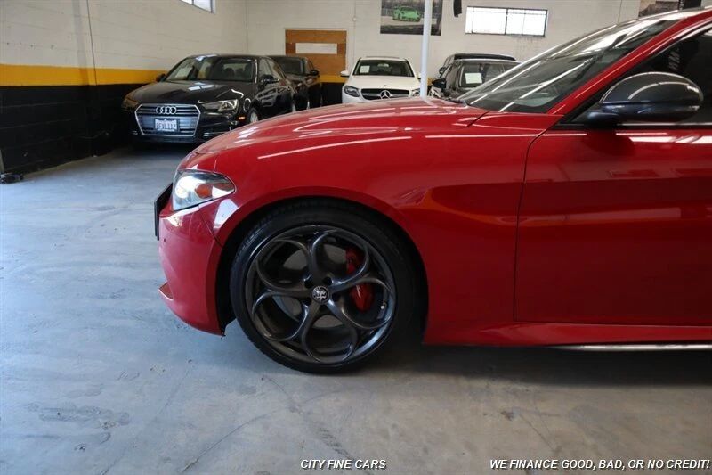 2020 Alfa Romeo Giulia - Image 3 of 20