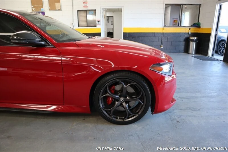 2020 Alfa Romeo Giulia - Image 11 of 20