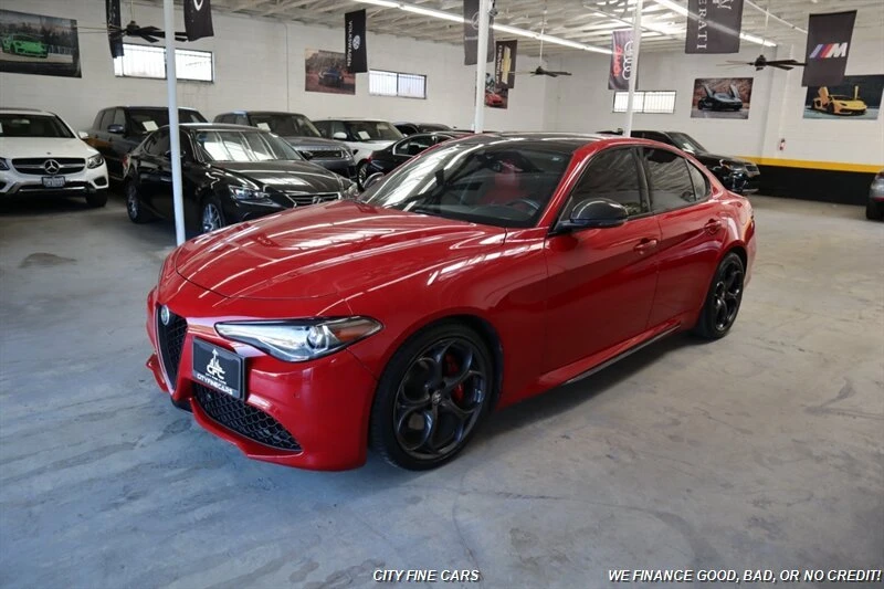 2020 Alfa Romeo Giulia - Image 2 of 20