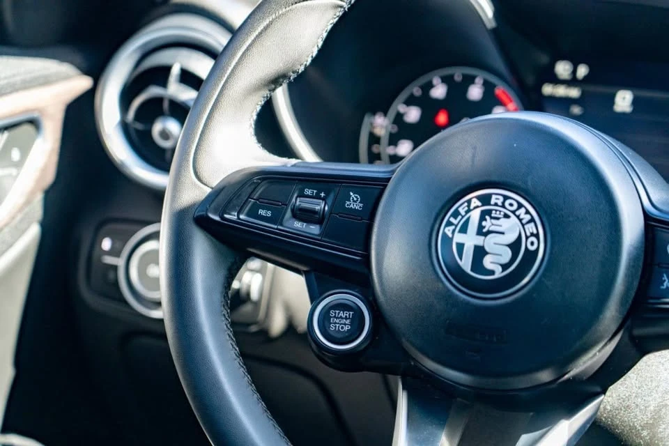 2020 Alfa Romeo Giulia - Image 20 of 20
