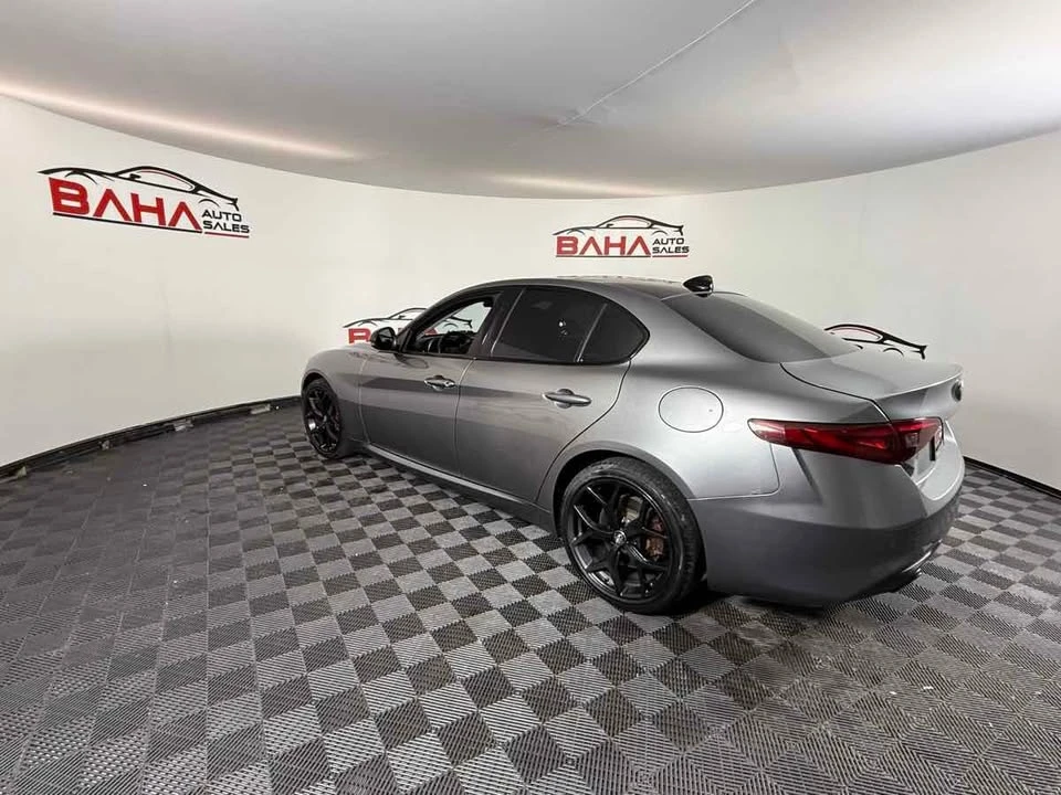 2020 Alfa Romeo Giulia - Image 6 of 20