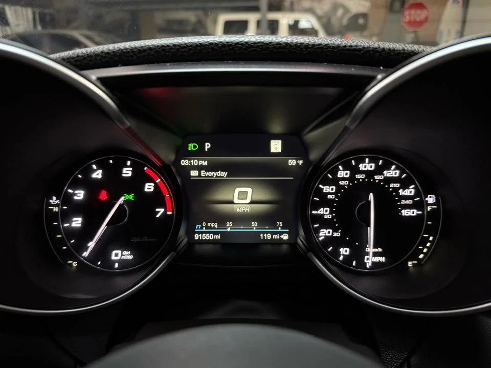 2020 Alfa Romeo Giulia - Image 12 of 19