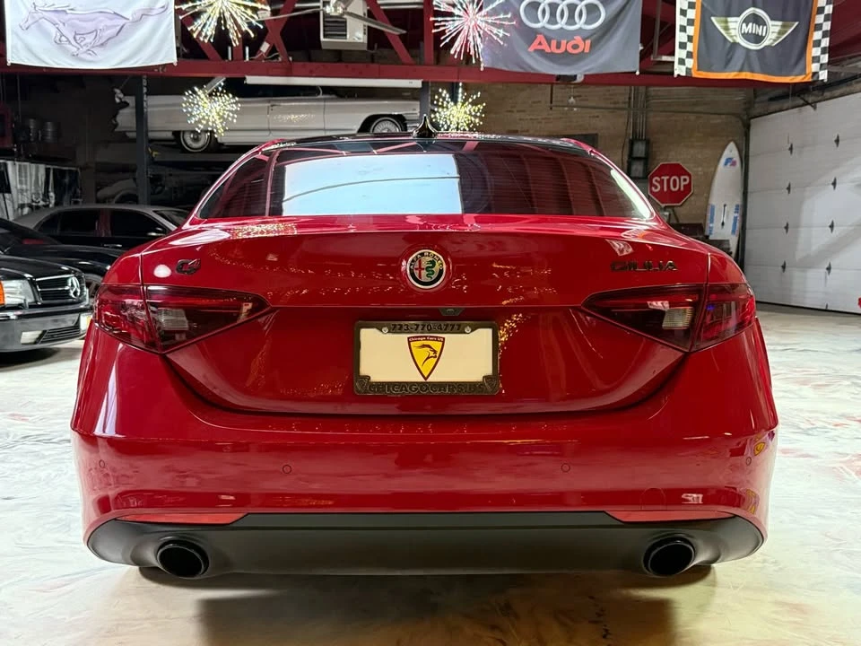 2020 Alfa Romeo Giulia - Image 5 of 19