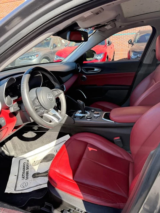 2020 Alfa Romeo Giulia - Image 8 of 14