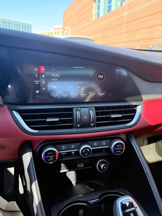 2020 Alfa Romeo Giulia - Image 12 of 14