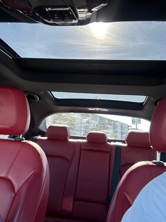 2020 Alfa Romeo Giulia - Image 12 of 19