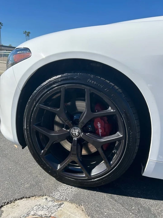 2020 Alfa Romeo Giulia - Image 13 of 19
