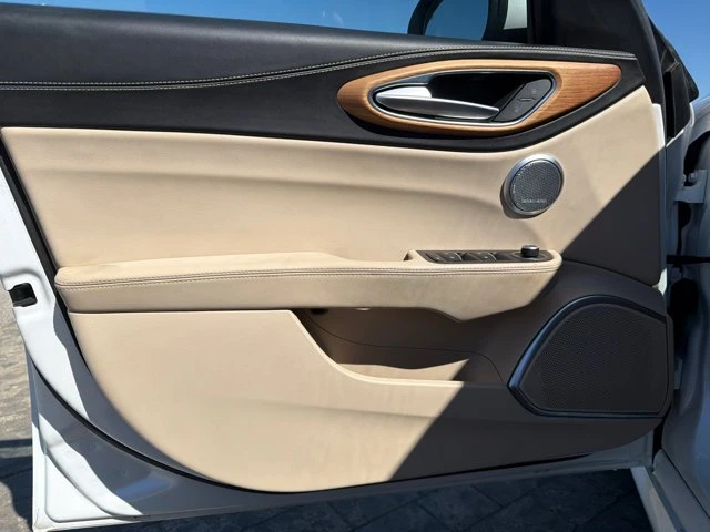 2020 Alfa Romeo Giulia - Image 11 of 20