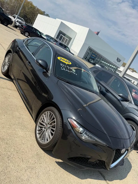 2020 Alfa Romeo Giulia - Image 4 of 13