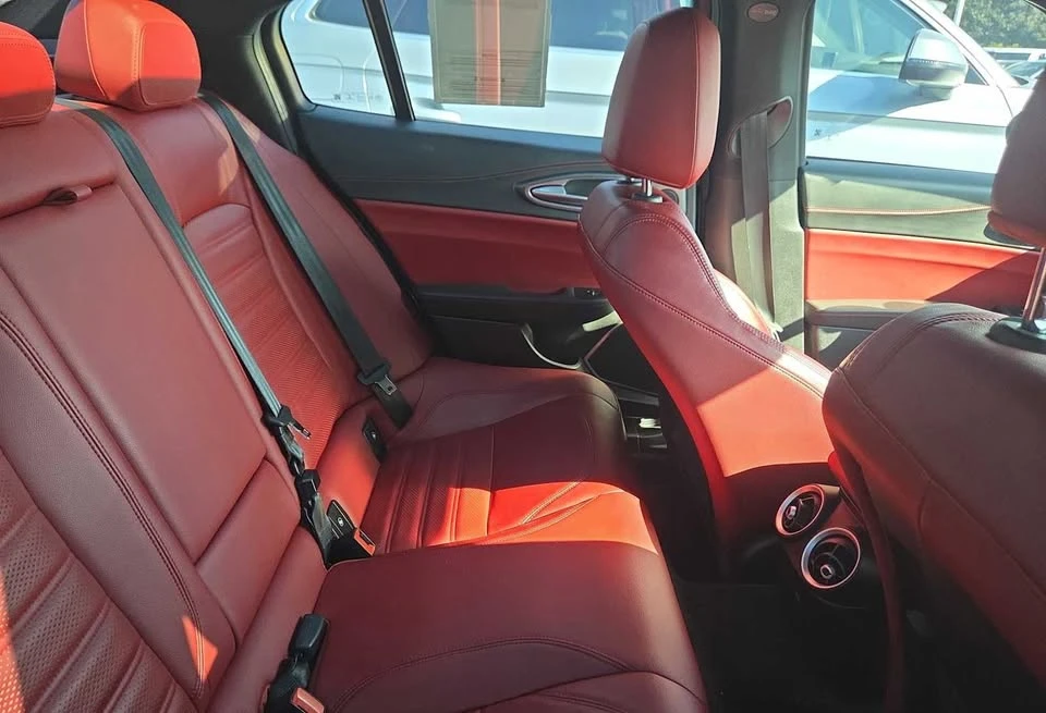 2020 Alfa Romeo Giulia - Image 7 of 7