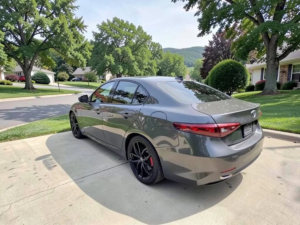 2020 Alfa Romeo Giulia - Image 5 of 11