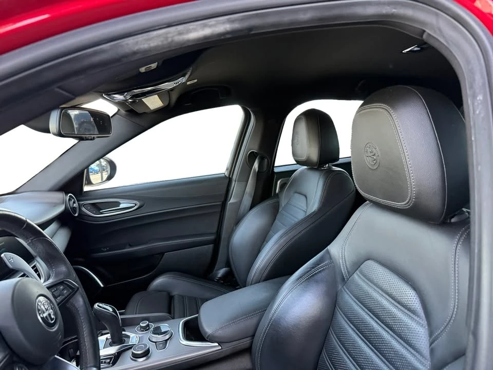 2020 Alfa Romeo Giulia - Image 10 of 20