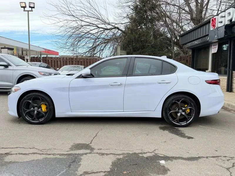 2020 Alfa Romeo Giulia - Image 5 of 18