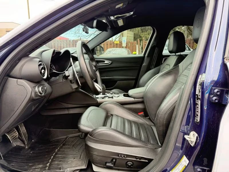 2020 Alfa Romeo Giulia - Image 8 of 18