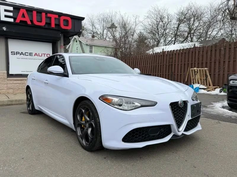 2020 Alfa Romeo Giulia - Image 3 of 18