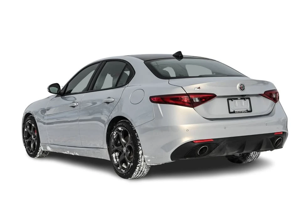 2020 Alfa Romeo Giulia - Image 7 of 20