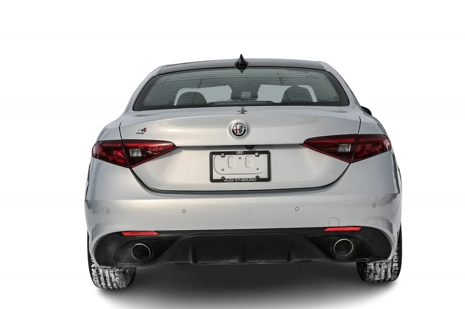 2020 Alfa Romeo Giulia - Image 6 of 20