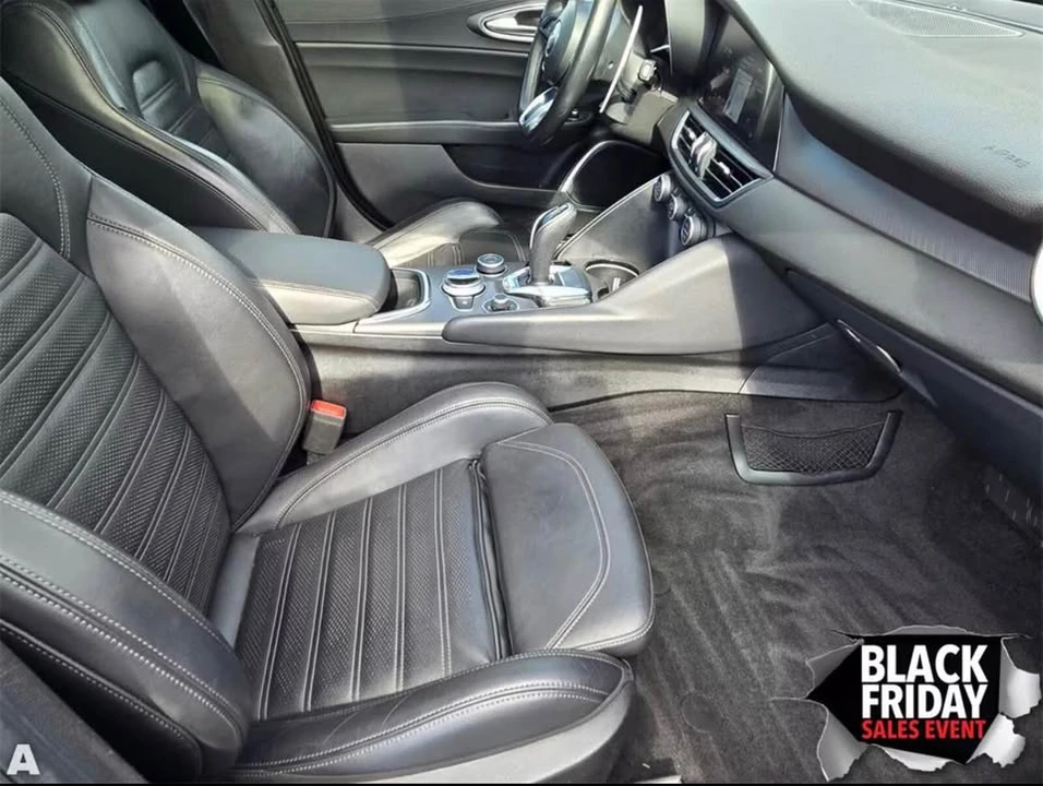 2020 Alfa Romeo Giulia - Image 7 of 18