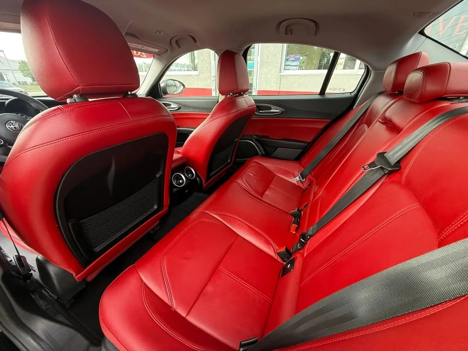 2020 Alfa Romeo Giulia - Image 10 of 20