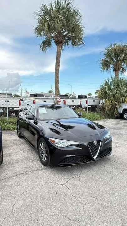 2020 Alfa Romeo Giulia - Image 2 of 6