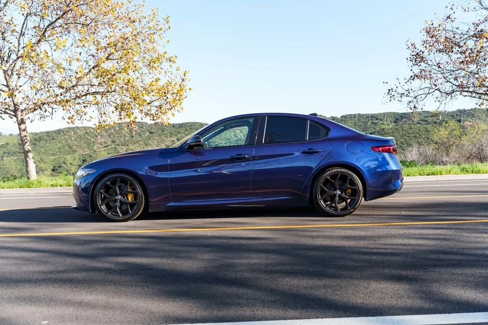 2020 Alfa Romeo Giulia - Image 7 of 19
