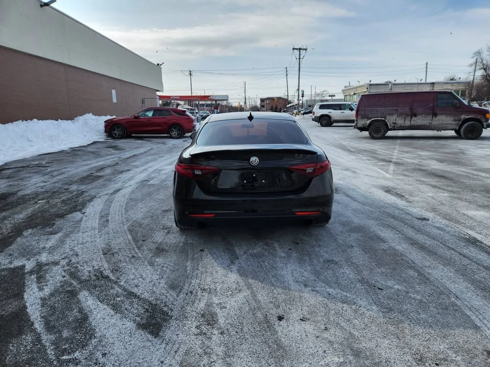 2020 Alfa Romeo Giulia - Image 4 of 16