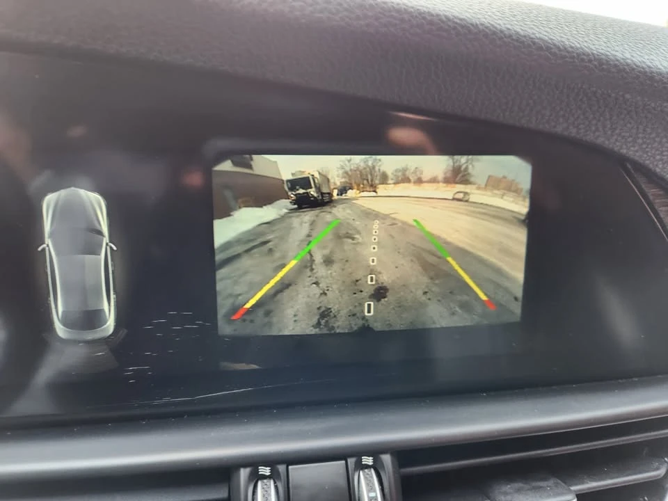 2020 Alfa Romeo Giulia - Image 14 of 16