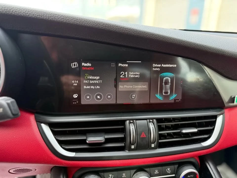 2020 Alfa Romeo Giulia - Image 19 of 19