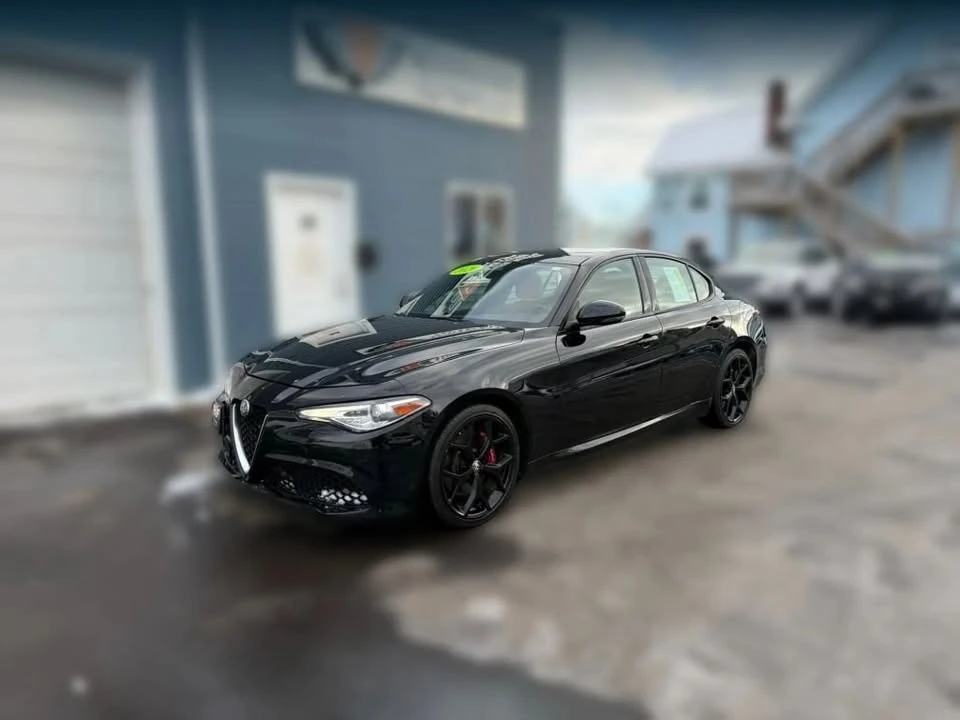 2020 Alfa Romeo Giulia - Image 3 of 19