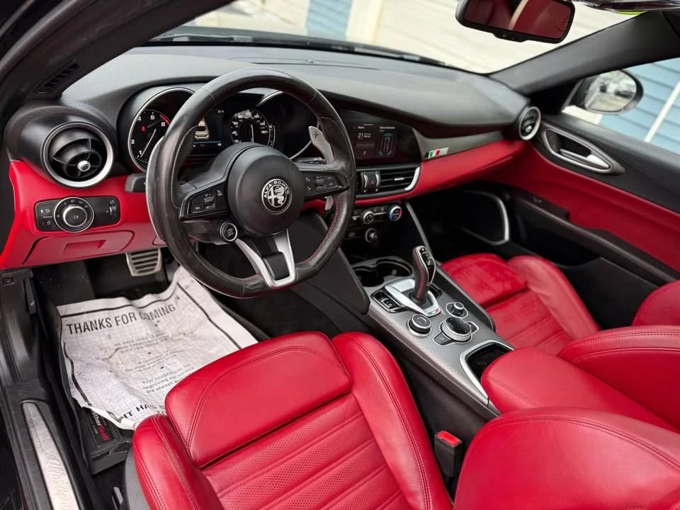 2020 Alfa Romeo Giulia - Image 8 of 19