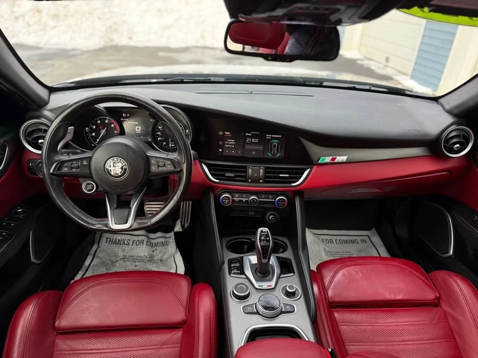 2020 Alfa Romeo Giulia - Image 12 of 19