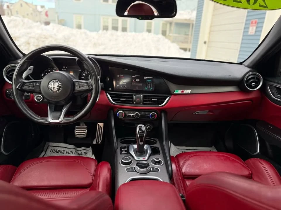 2020 Alfa Romeo Giulia - Image 10 of 19