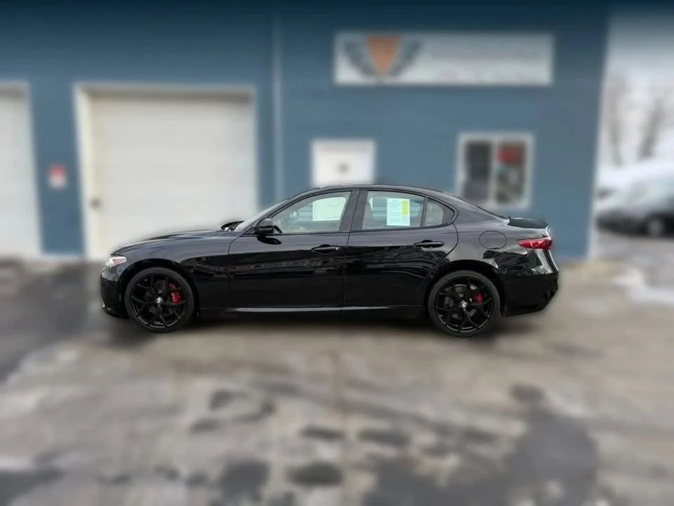 2020 Alfa Romeo Giulia - Image 2 of 19