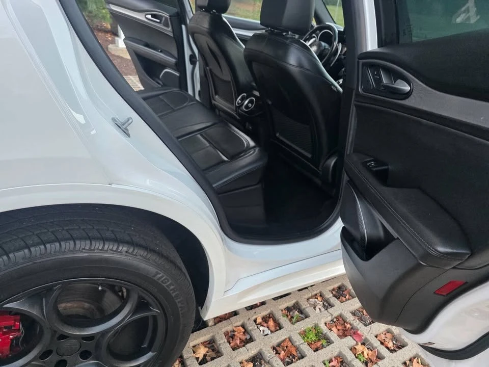 2020 Alfa Romeo Stelvio - Image 11 of 17