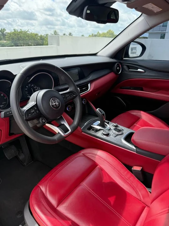 2020 Alfa Romeo Stelvio - Image 8 of 17