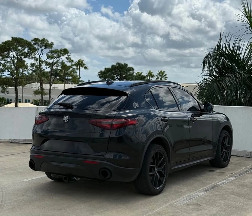 2020 Alfa Romeo Stelvio - Image 2 of 17