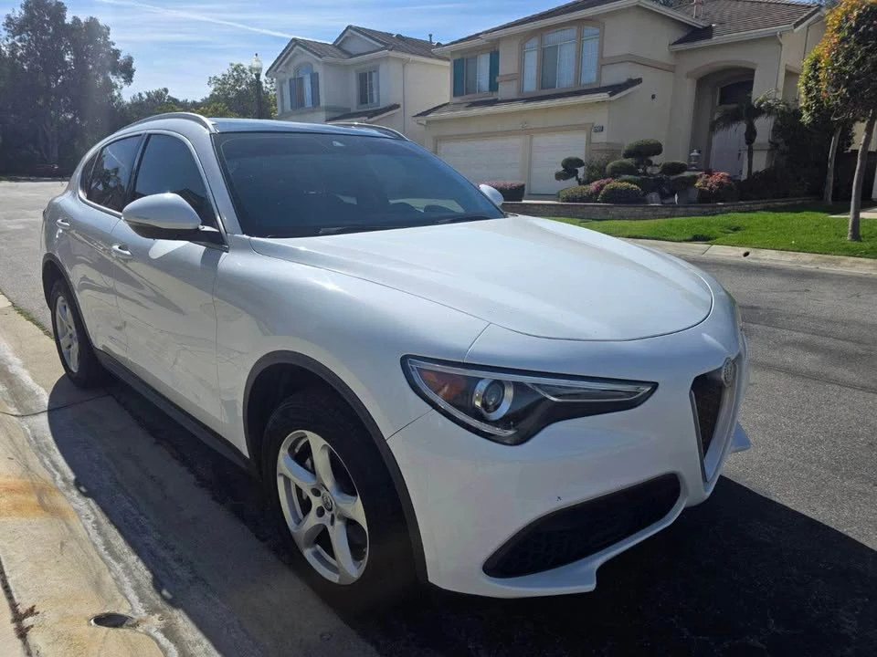 2020 Alfa Romeo Stelvio - Image 2 of 10