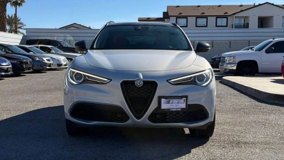 2020 Alfa Romeo Stelvio - Image 2 of 11