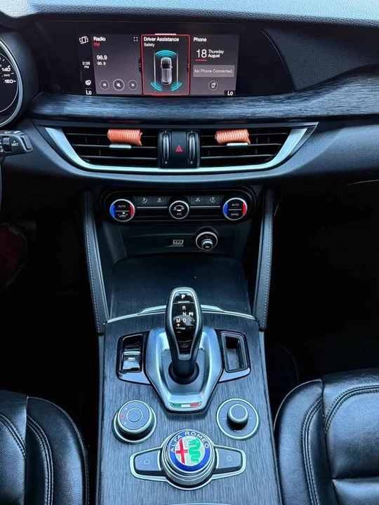 2020 Alfa Romeo Stelvio - Image 17 of 20