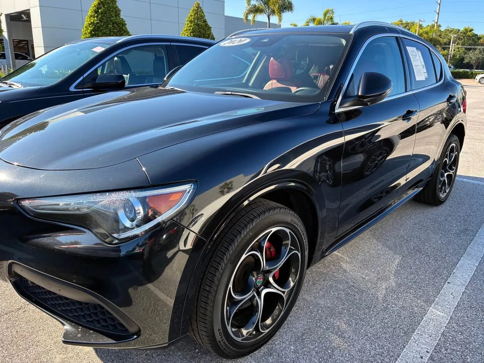 2020 Alfa Romeo Stelvio - Image 3 of 4