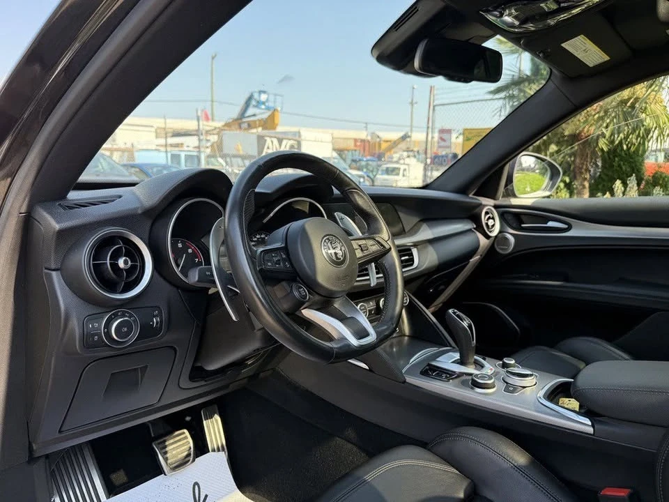 2020 Alfa Romeo Stelvio - Image 14 of 19