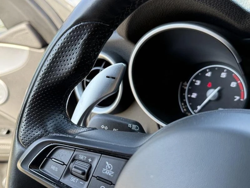 2020 Alfa Romeo Stelvio - Image 13 of 20