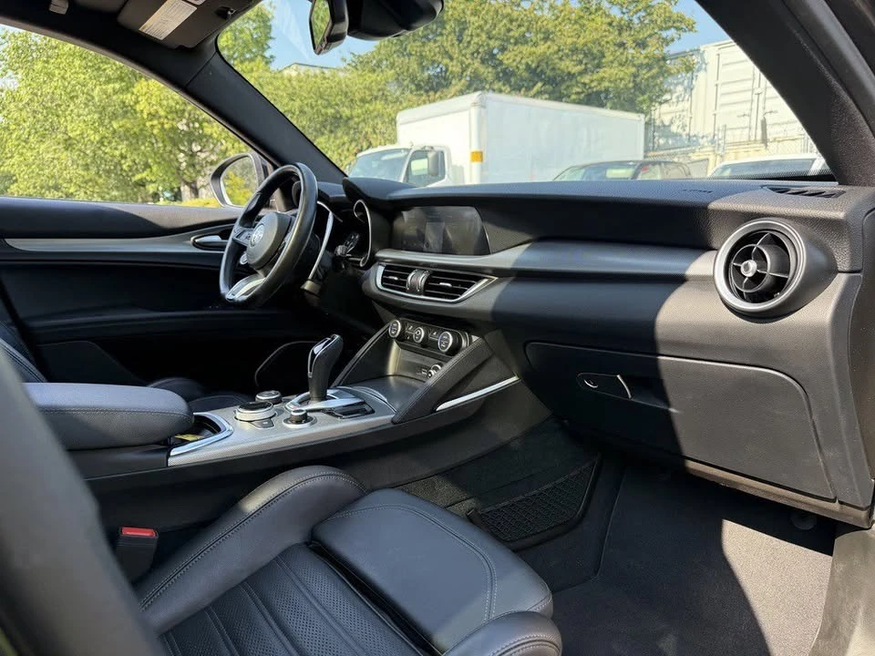 2020 Alfa Romeo Stelvio - Image 18 of 19