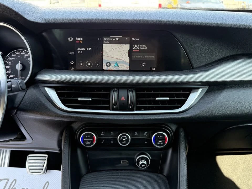 2020 Alfa Romeo Stelvio - Image 11 of 19