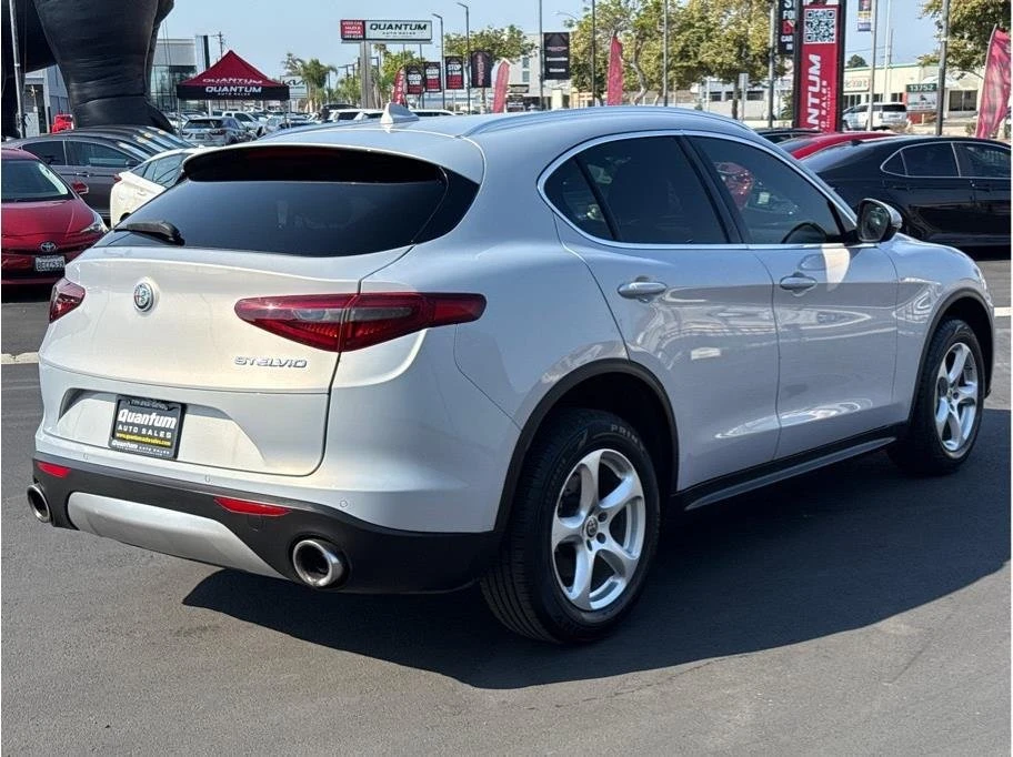 2020 Alfa Romeo Stelvio - Image 14 of 17