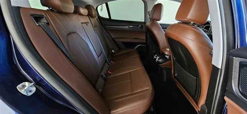 2020 Alfa Romeo Stelvio - Image 15 of 18