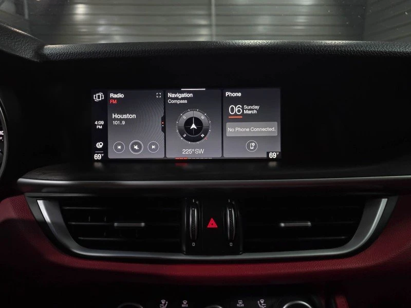 2020 Alfa Romeo Stelvio - Image 15 of 18